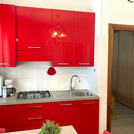 Bilocali Casa De Lazzari - Piazza Brescia - Adria Holiday Jesolo - Family Apartments エクステリア 写真
