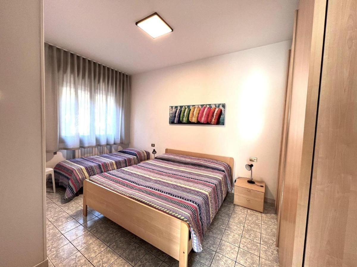 Bilocali Casa De Lazzari - Piazza Brescia - Adria Holiday Jesolo - Family Apartments エクステリア 写真